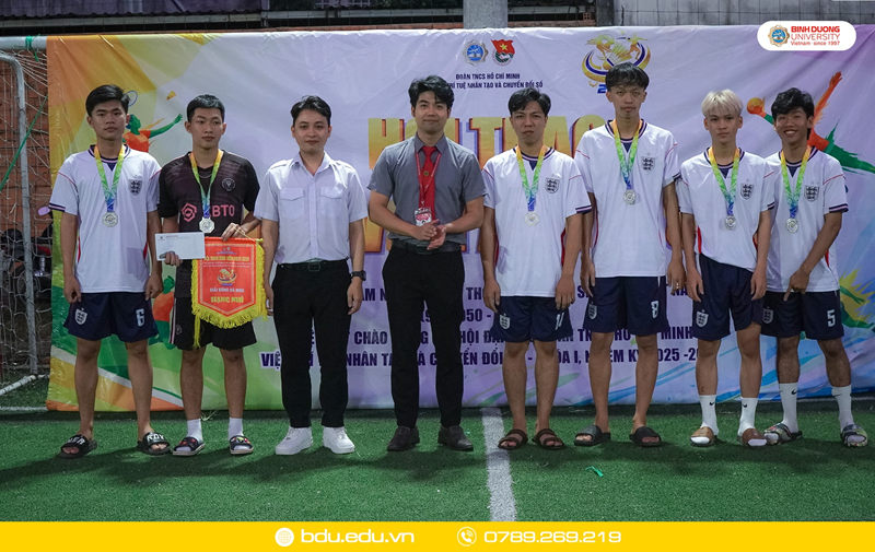 Hoi thao Sinh vien 2025 (8)